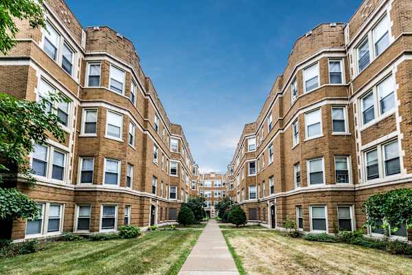 4720 S Drexel Blvd property